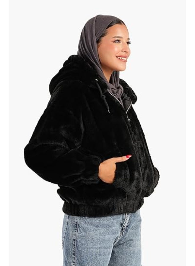 جاكيت  بغطاء للراس من الفرو الصناعي - Image 3